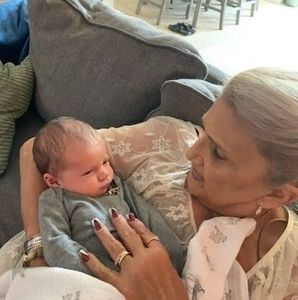 Meet your Posher, Aida